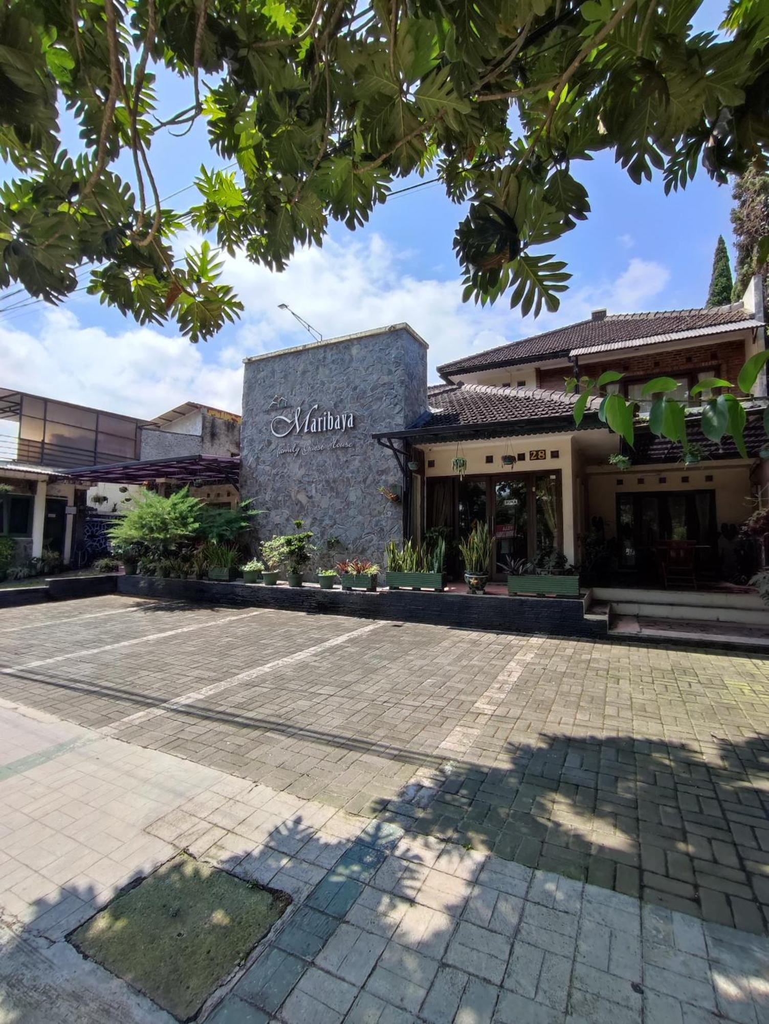 ليمبانغ Maribaya Family Guest House Syariah المظهر الخارجي الصورة